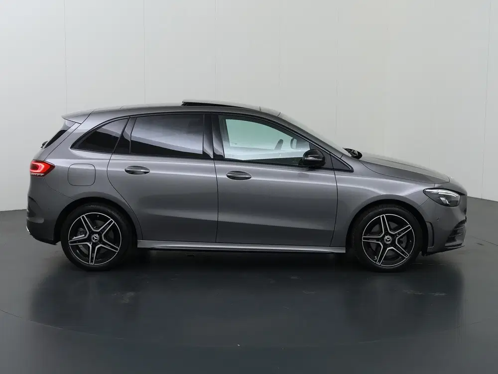 Mercedes-Benz B-Klasse 250 e AMG Line uit 2022, foto 6