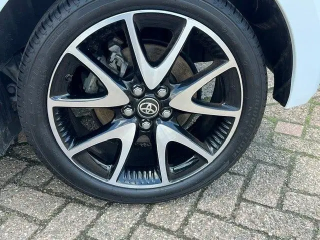 Toyota Yaris 1.5 Hybrid Executive uit 2021, foto 5