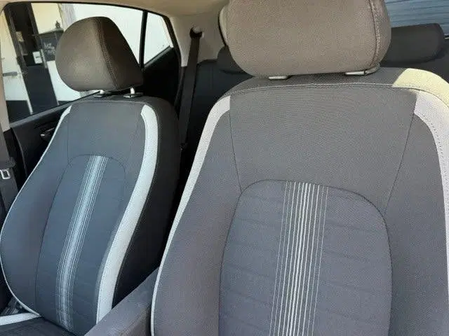 Hyundai i10 1.0 Comfort uit 2021, foto 11