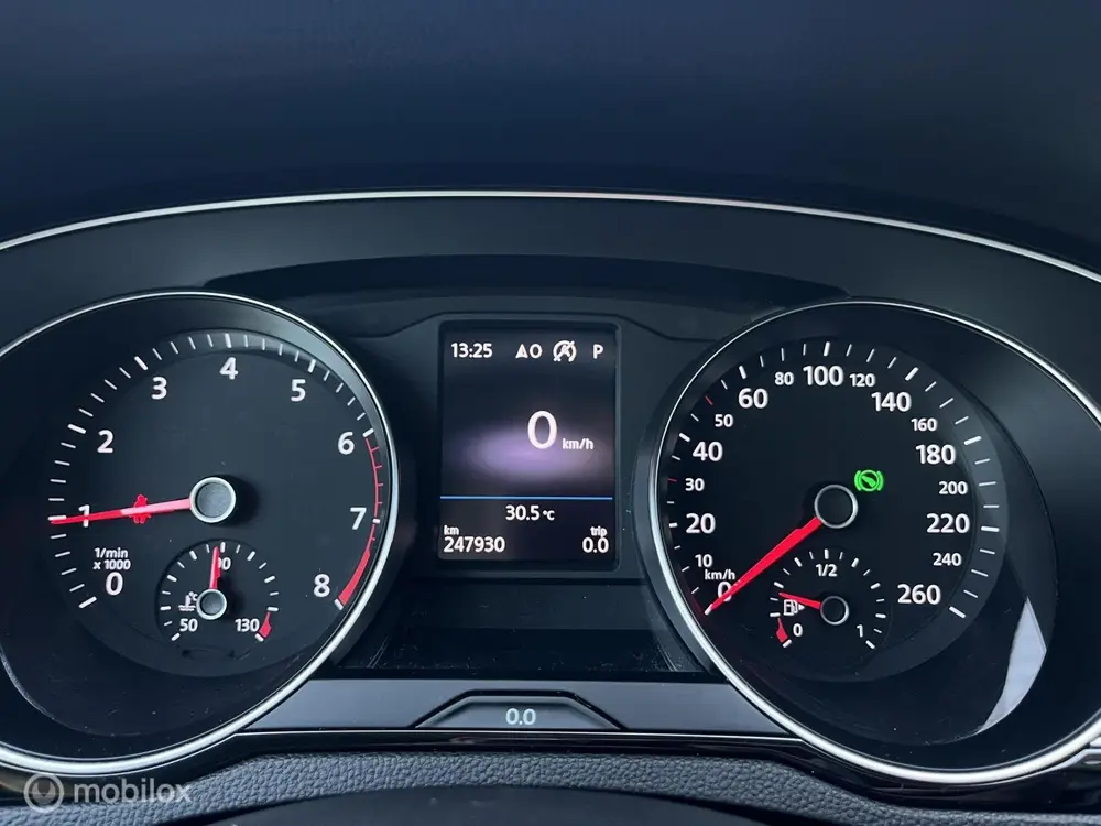 Volkswagen Passat Variant 1.5 TSI Highline uit 2019, foto 6