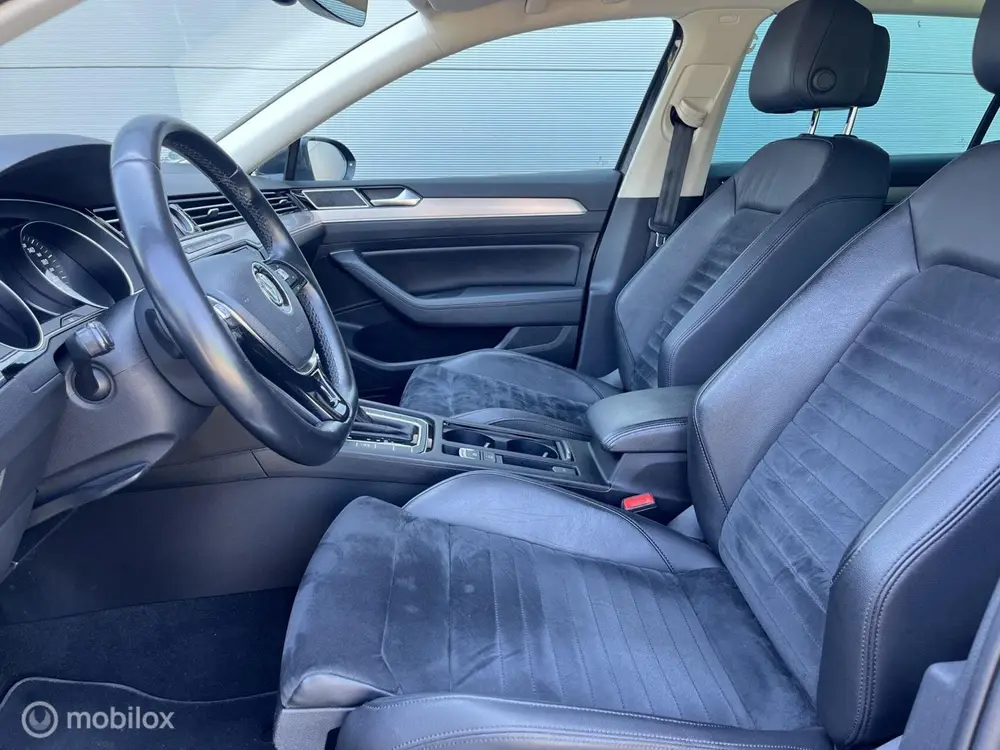 Volkswagen Passat Variant 1.5 TSI Highline uit 2019, foto 7