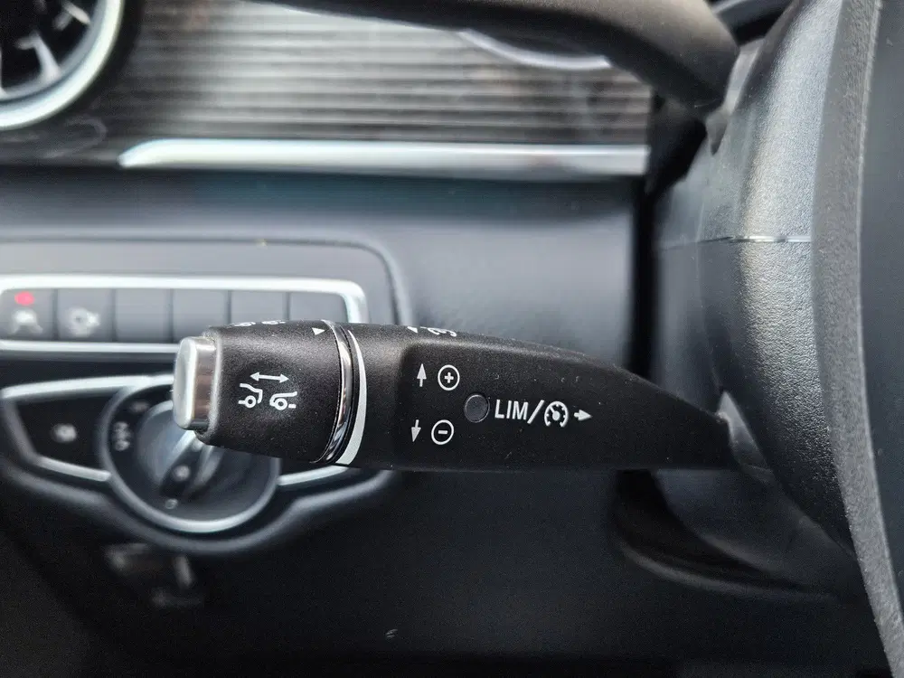 Mercedes-Benz V-Klasse 300d Lang Avantgarde uit 2019, foto 17