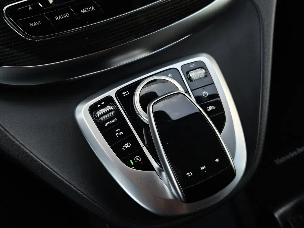 Mercedes-Benz V-Klasse 300d Lang Avantgarde uit 2019, foto 18