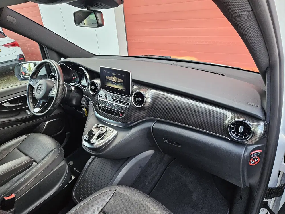 Mercedes-Benz V-Klasse 300d Lang Avantgarde uit 2019, foto 5
