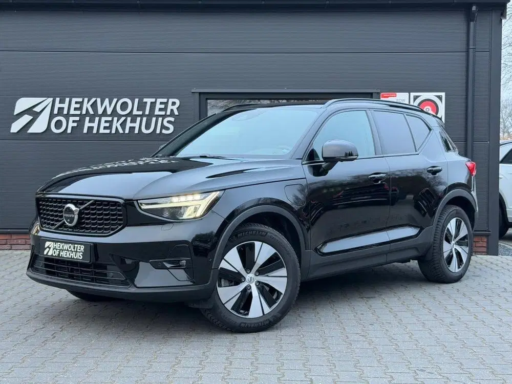 Volvo XC40 1.5 T5 Plus Dark uit 2022