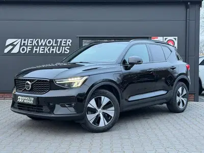 Volvo XC40 1.5 T5 Plus Dark uit 2022