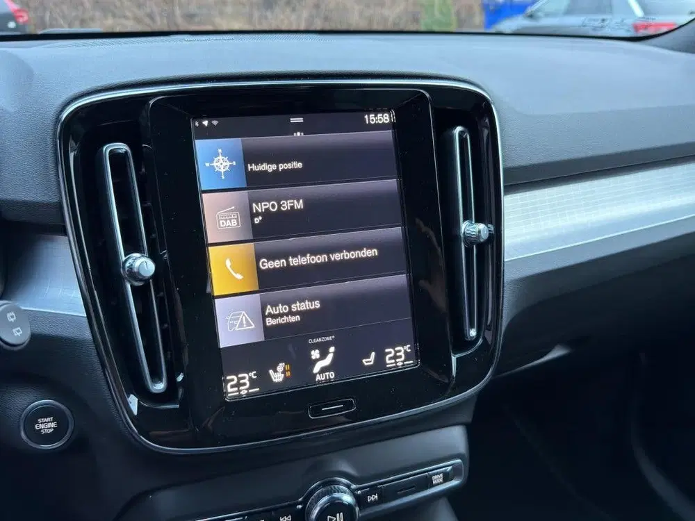Volvo XC40 1.5 T5 Plus Dark uit 2022, foto 12