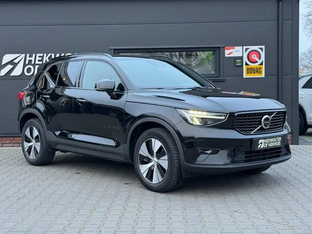 Volvo XC40 1.5 T5 Plus Dark uit 2022, foto 4