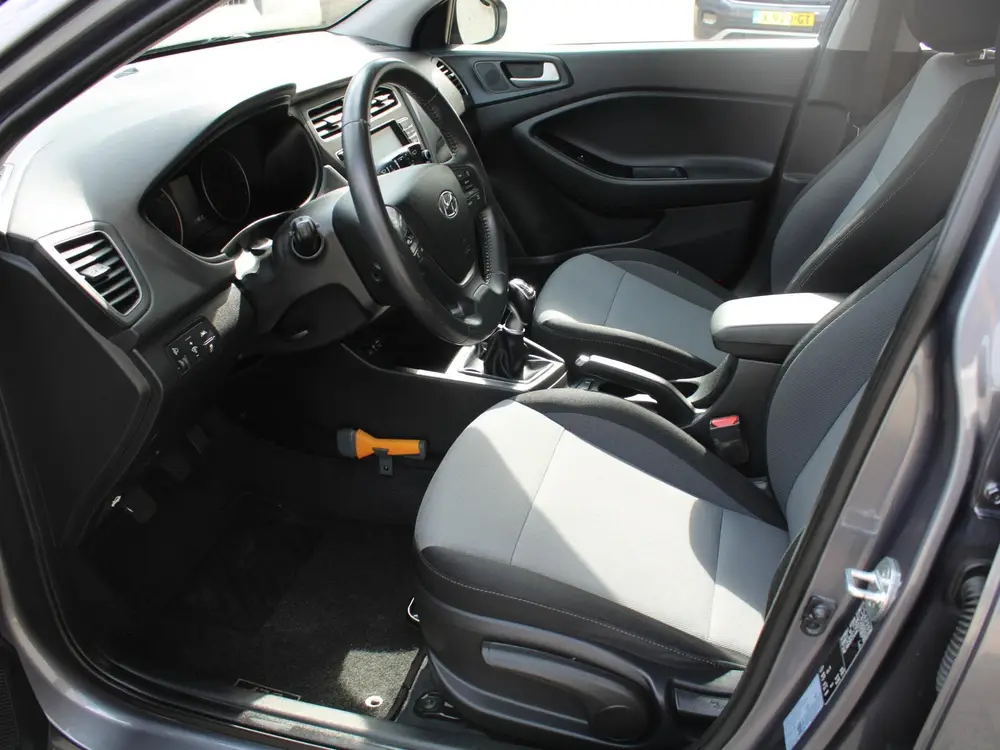 Hyundai I20 1.0 T-GDI Comfort | APPLE CARPLAY / ANDROID AUTO uit 2019, foto 2