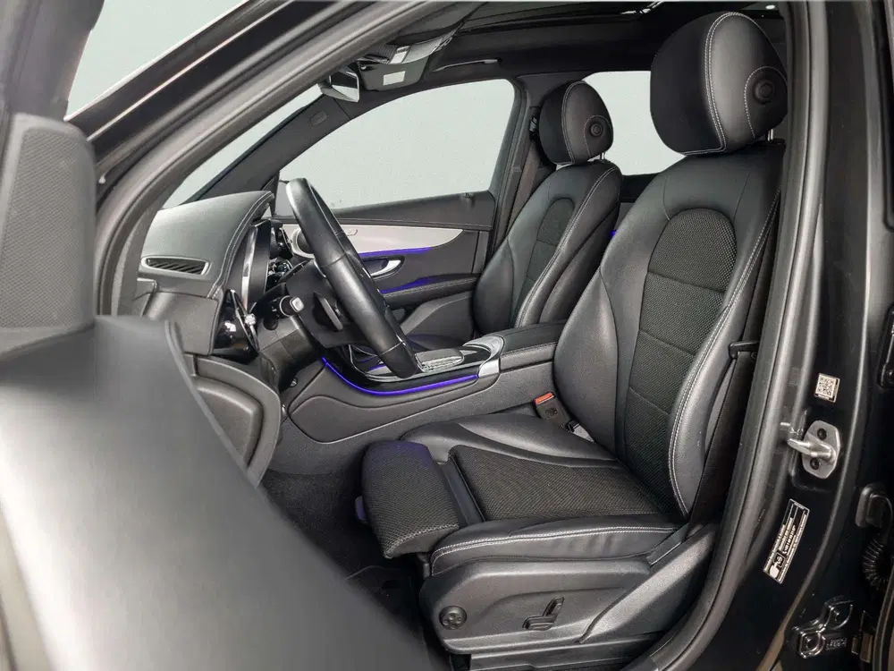 Mercedes-Benz GLC 300e 4MATIC uit 2022, foto 9