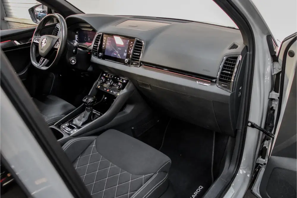 Skoda Karoq 2.0 TSI Sportline 191PK 4x4 uit 2019, foto 11