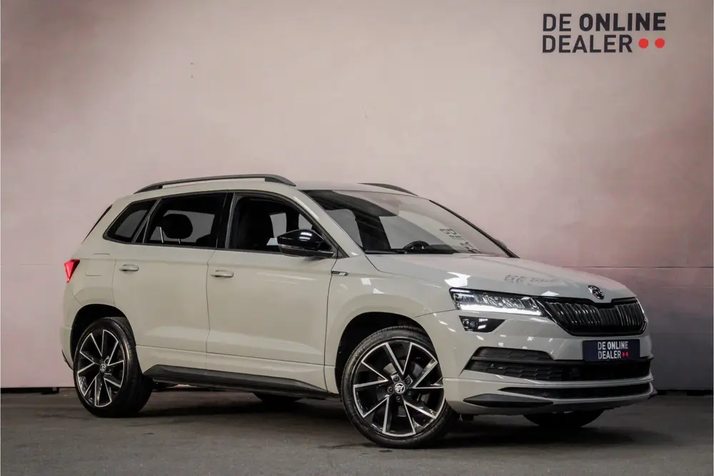Skoda Karoq 2.0 TSI Sportline 191PK 4x4 uit 2019, foto 3