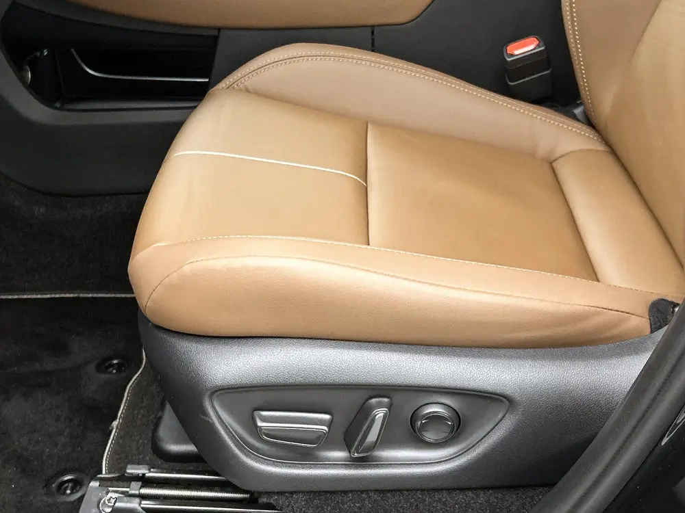 Lexus LBX Relax 2WD Advanced Pack uit 2025, foto 19