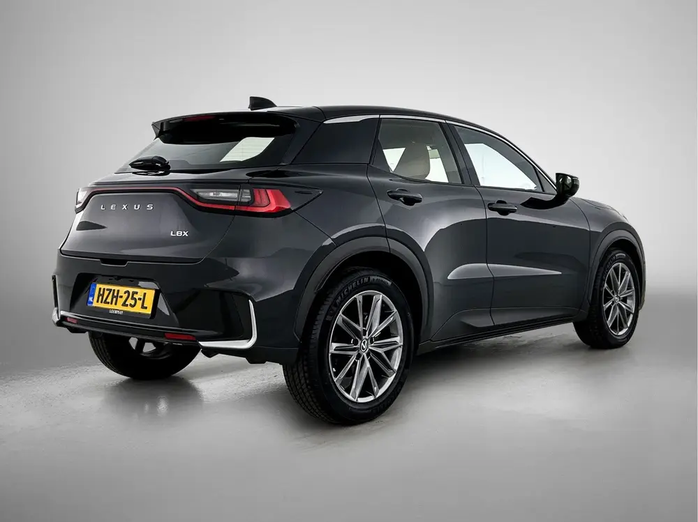 Lexus LBX Relax 2WD Advanced Pack uit 2025, foto 2