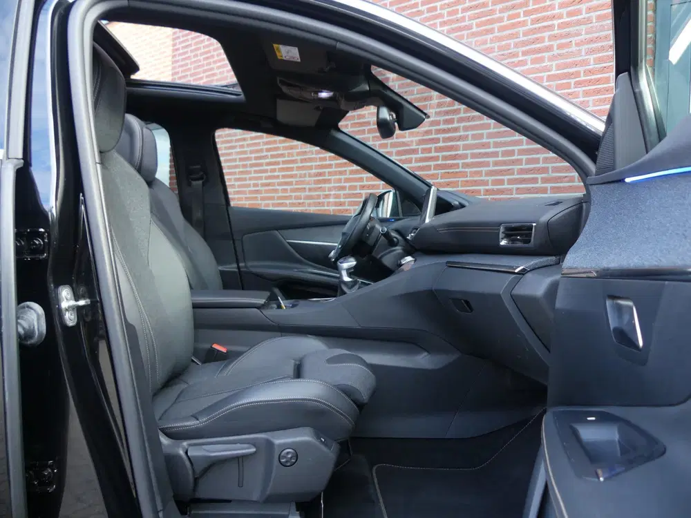 Peugeot 3008 1.2 PureTech GT-Line uit 2021, foto 6