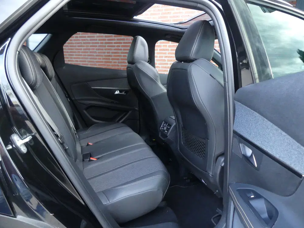 Peugeot 3008 1.2 PureTech GT-Line uit 2021, foto 8
