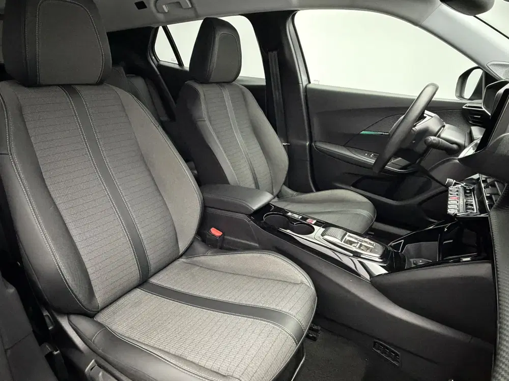 Peugeot 2008 EV Allure Pack 50 kWh 3-Fase SOH 92 uit 2022, foto 7