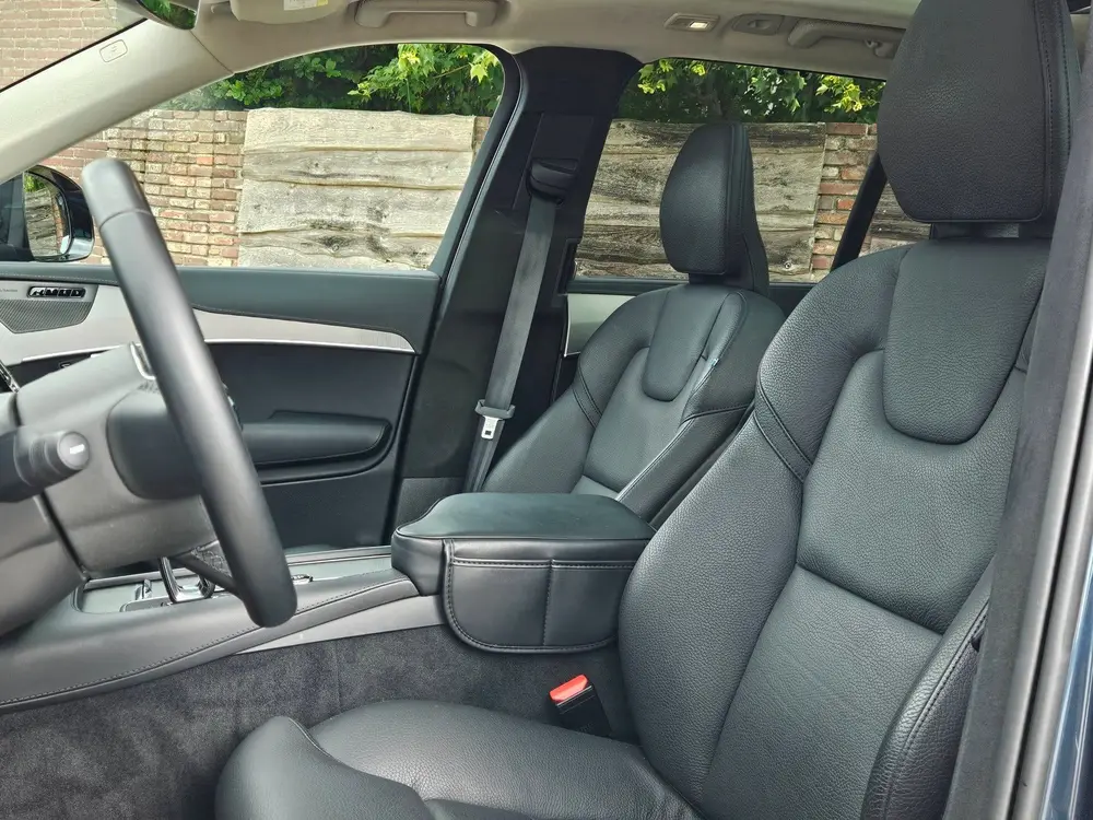 Volvo XC90 2.0 T8 Recharge AWD Plus Dark 7p uit 2023, foto 7