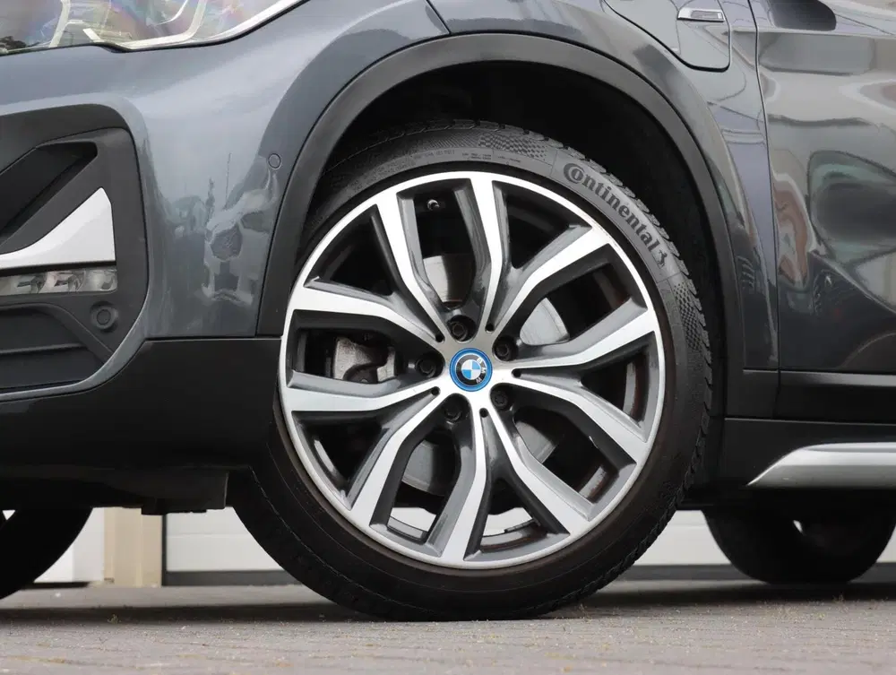 BMW X1 xDrive25e High Executive uit 2022, foto 11