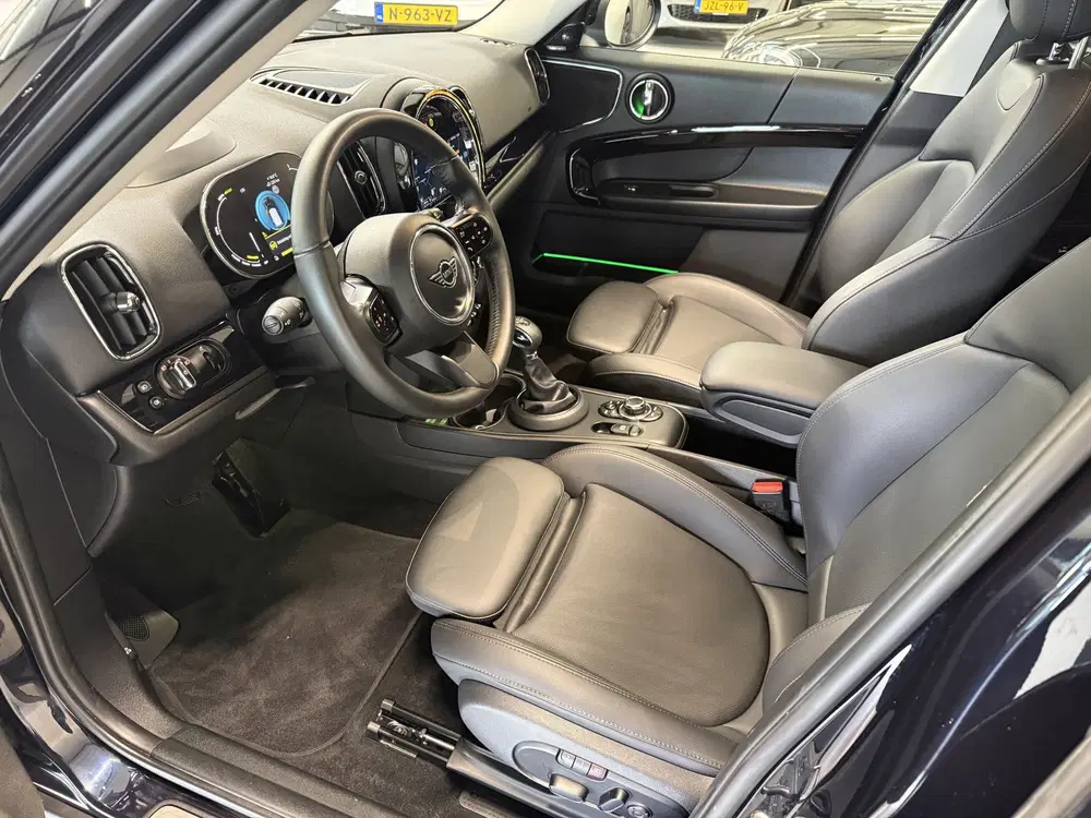Mini Countryman 2.0 Cooper SE ALL4 Pano uit 2022, foto 7