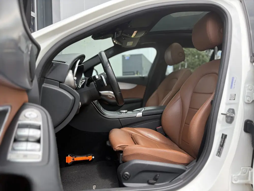 Mercedes-Benz C-Klasse 180 Business Solution AMG 156p uit 2019, foto 9