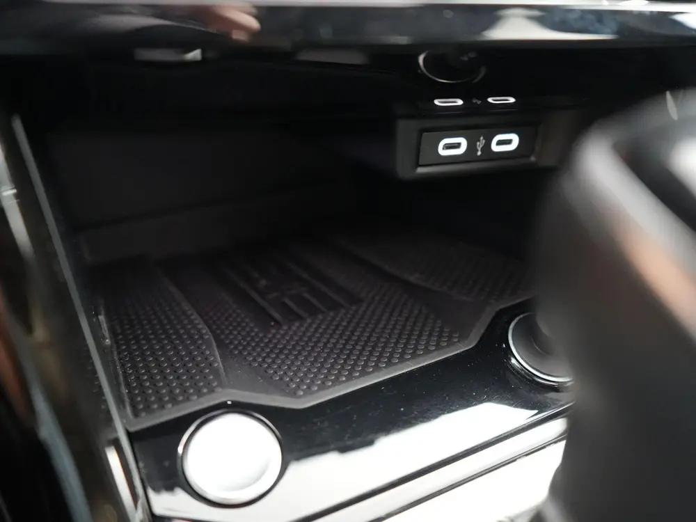 Volkswagen T-Roc 1.5 TSI R-Line Edition 2x R-line | Pano | A uit 2025, foto 16