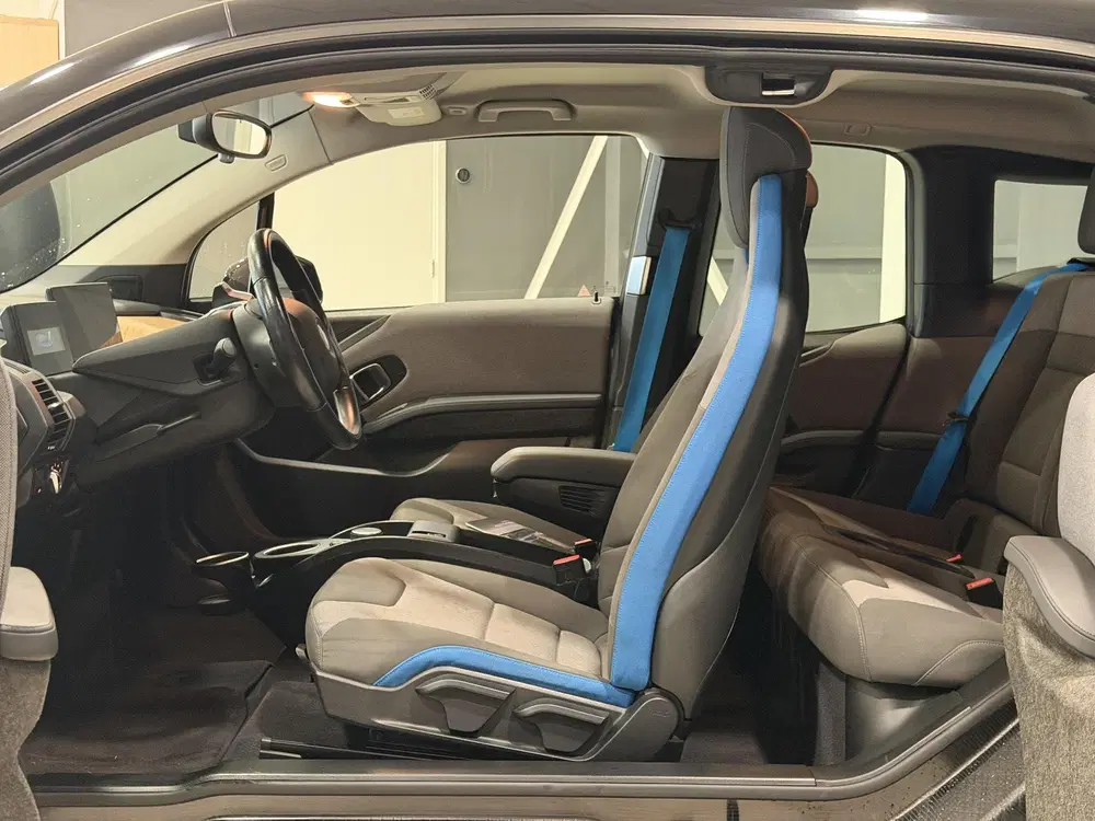BMW i3 Dark Shadow Edition 120Ah 42 kWh uit 2020, foto 11