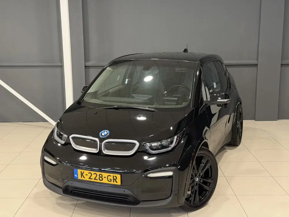 BMW i3 Dark Shadow Edition 120Ah 42 kWh uit 2020, foto 4