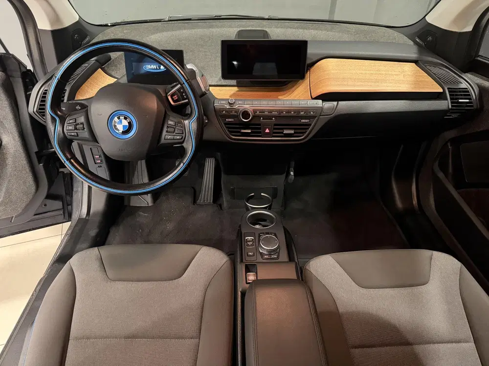 BMW i3 Dark Shadow Edition 120Ah 42 kWh uit 2020, foto 6