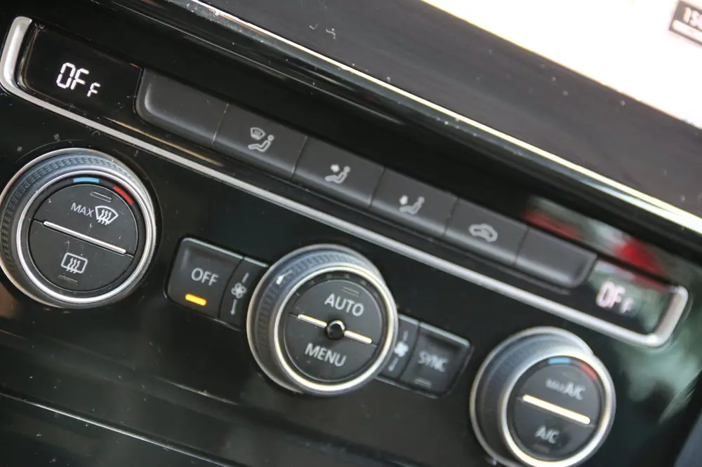 Volkswagen Golf 1.0 TSI VIRT COCKPIT ADAP.CRUISE CONTROL! uit 2019, foto 16