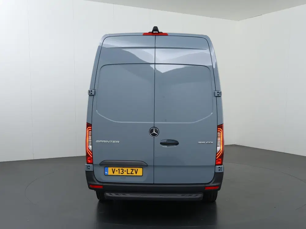 Mercedes-Benz Sprinter 315 CDI uit 2024, foto 4