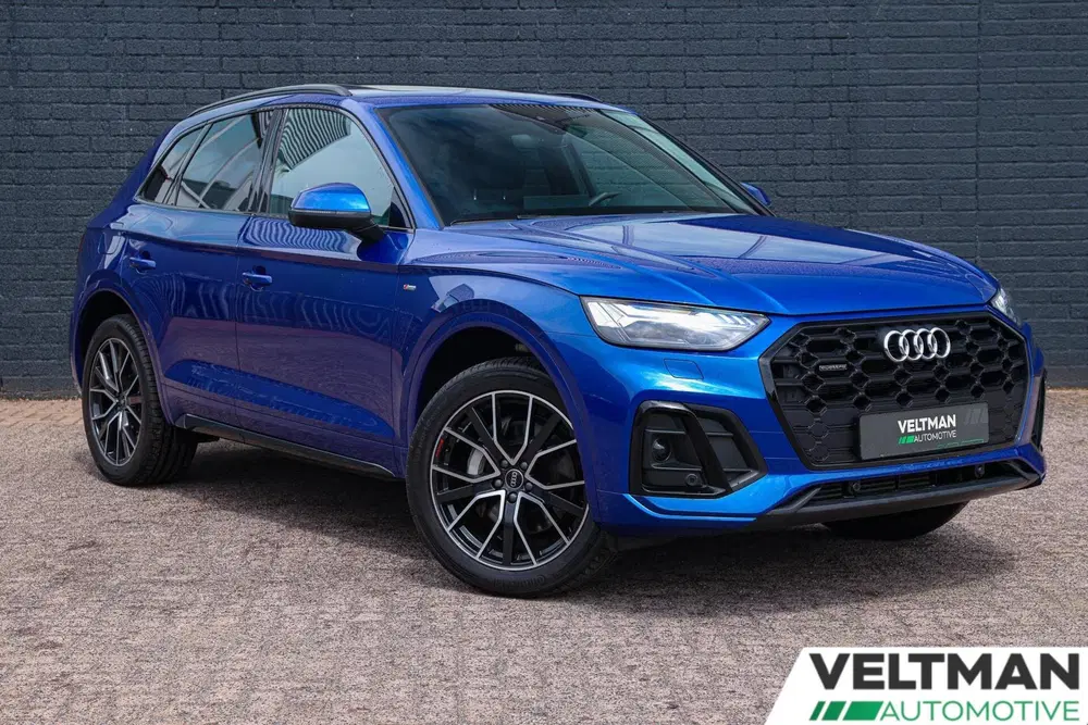 Audi Q5 50 TFSI e S edition Competition PANORAMADA uit 2022, foto 2