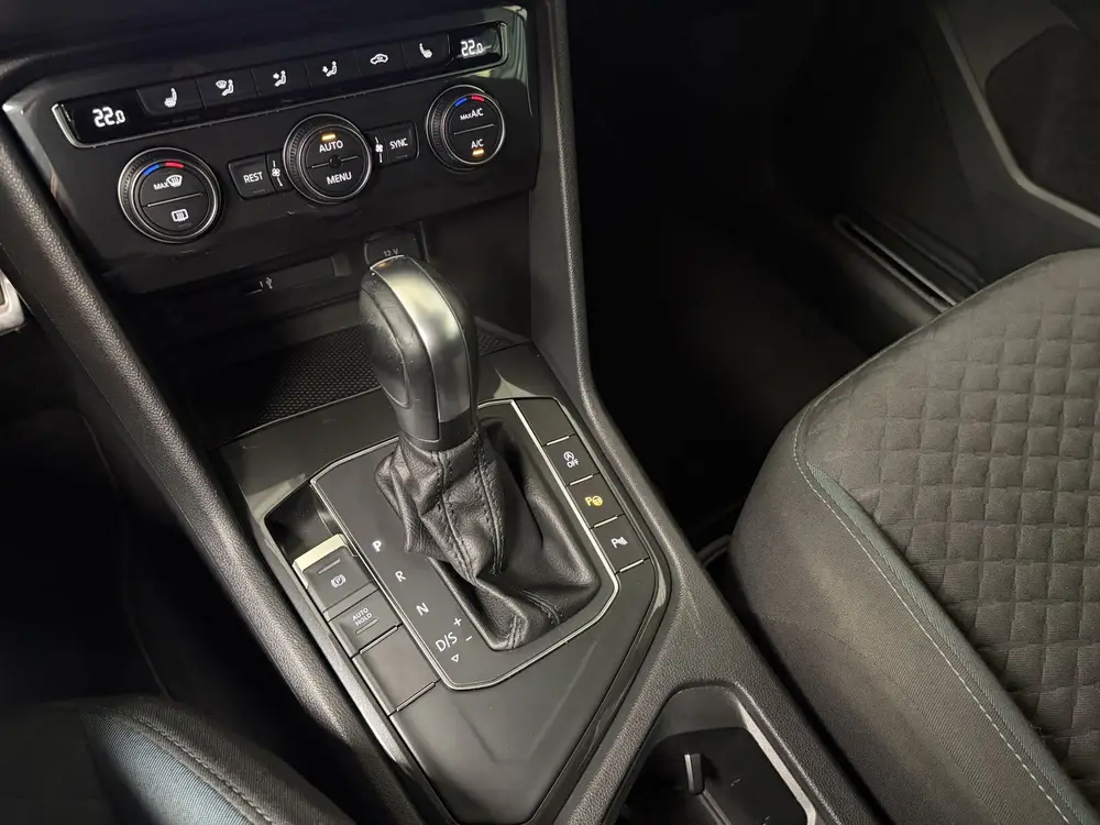 Volkswagen Tiguan 1.5 TSI ACT/DODE HOEK/TREKH WEGKLAP/DIGI C uit 2019, foto 18