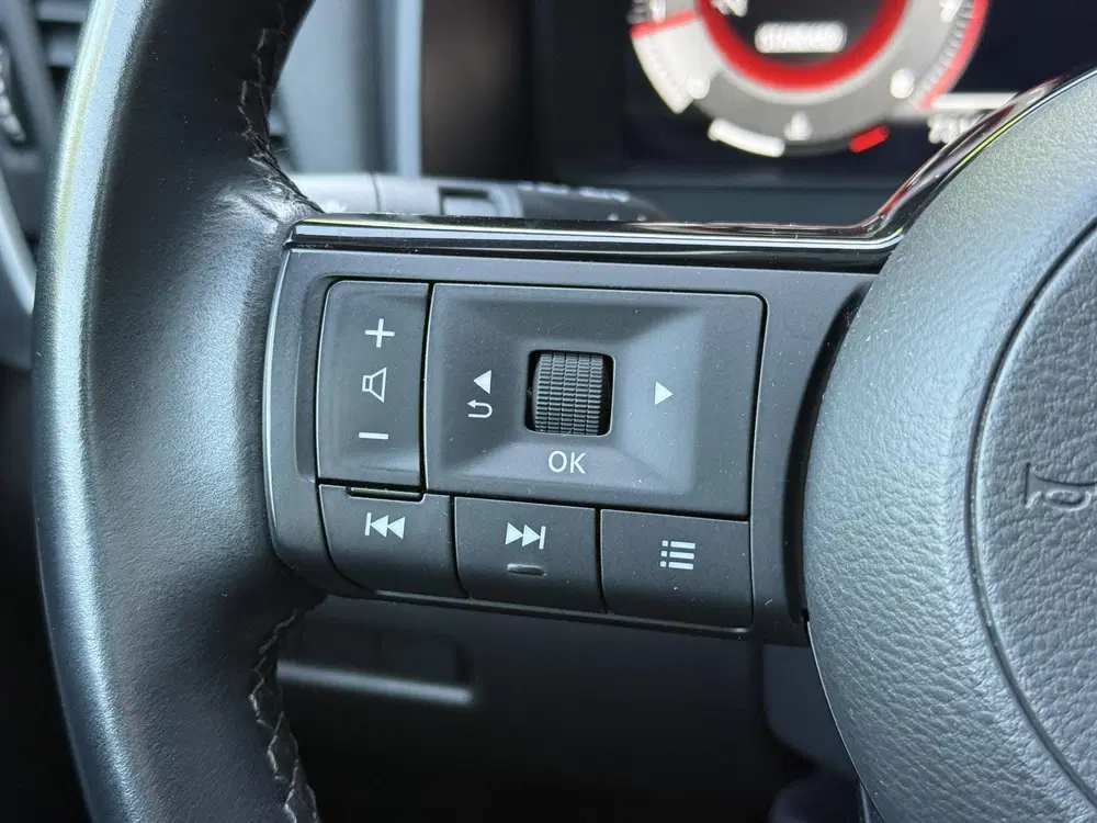 Nissan Qashqai 1.3 MHEV N-Connecta uit 2023, foto 11