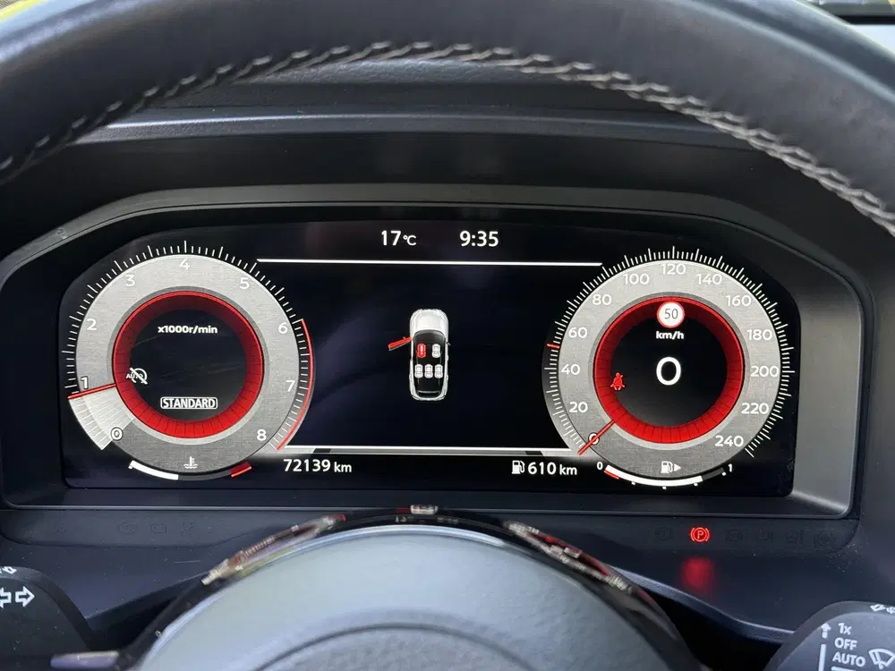 Nissan Qashqai 1.3 MHEV N-Connecta uit 2023, foto 18