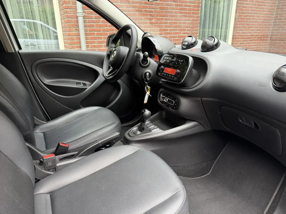 Smart Forfour EQ Essential Plus 18 kWh| Dealer|Cruise| Leer uit 2021, foto 17