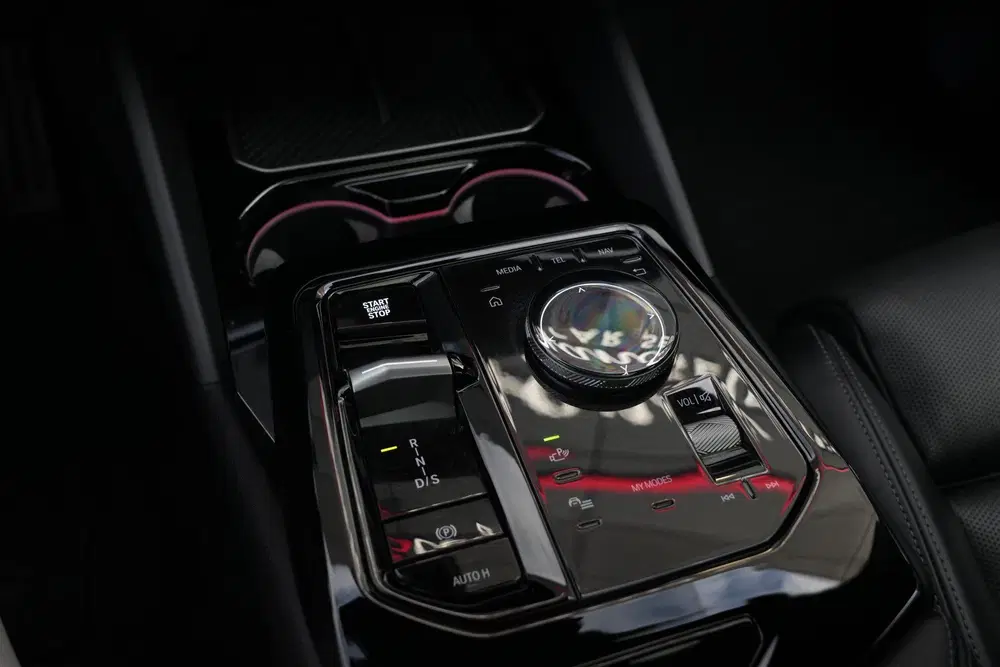 BMW 5-serie 5 Serie Touring 530e M Sport uit 2025, foto 13