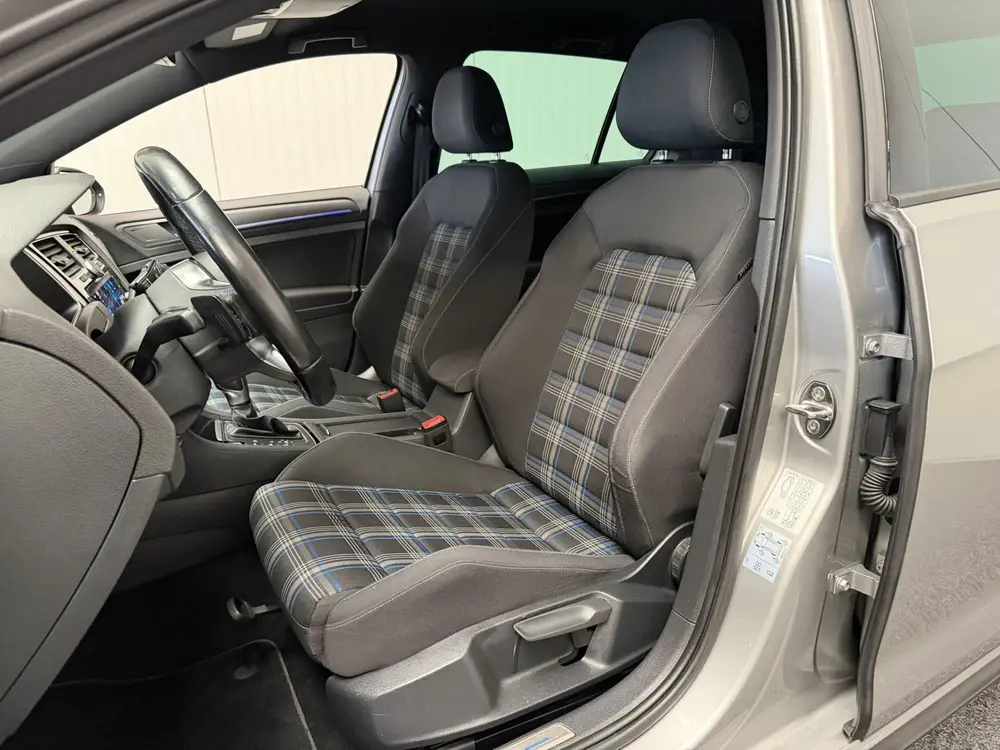 VOLKSWAGEN GOLF 1.4 eHYBRID GTE NAVIGATIE ADAPTIVE CRUISE CO uit 2020, foto 15
