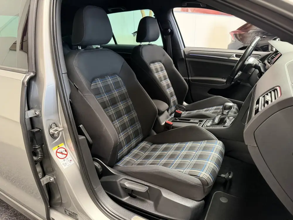 VOLKSWAGEN GOLF 1.4 eHYBRID GTE NAVIGATIE ADAPTIVE CRUISE CO uit 2020, foto 16