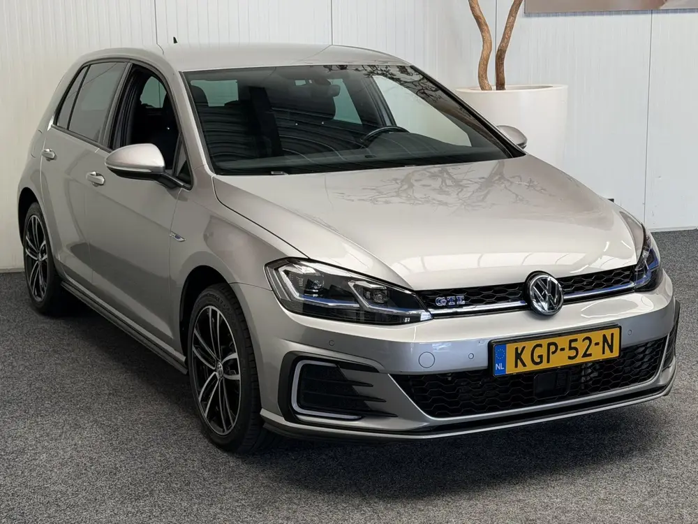 VOLKSWAGEN GOLF 1.4 eHYBRID GTE NAVIGATIE ADAPTIVE CRUISE CO uit 2020, foto 2