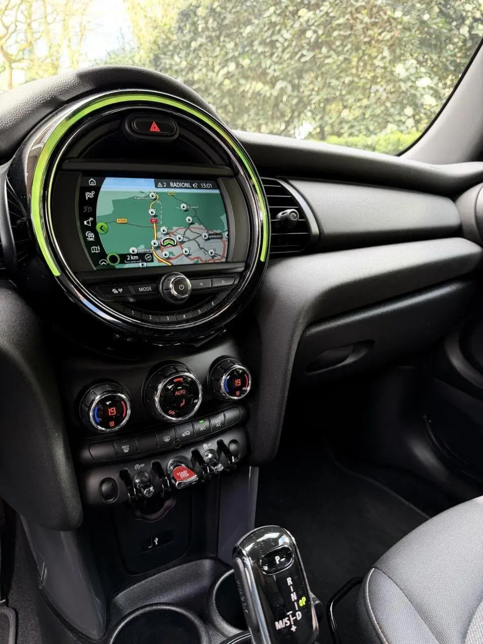 Mini One One 1.5 Black Edition uit 2019, foto 18