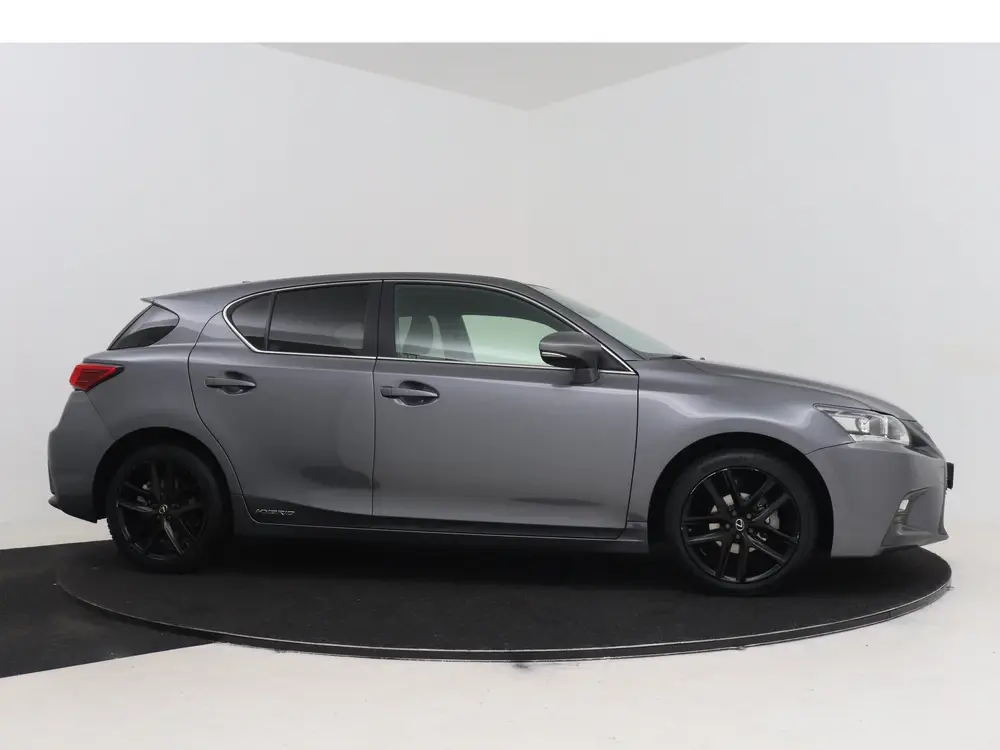 Lexus CT 200h Sport Edition | Dealer onderhouden | Parkeerse uit 2019, foto 11