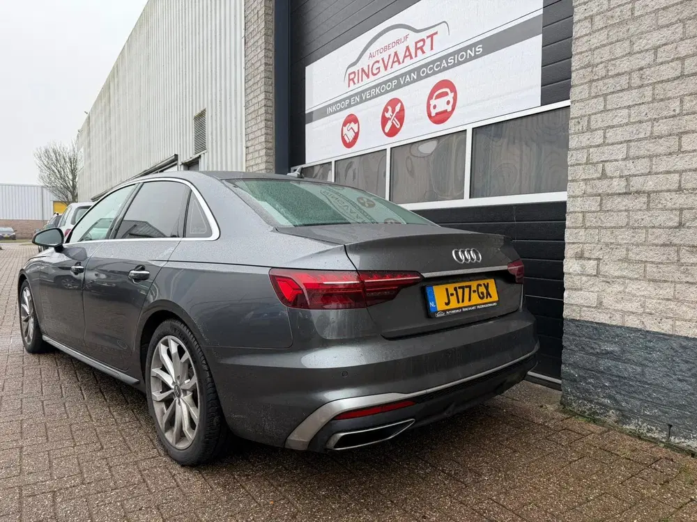 Audi A4 35 TFSI S edition AUTOMAAT uit 2020, foto 14