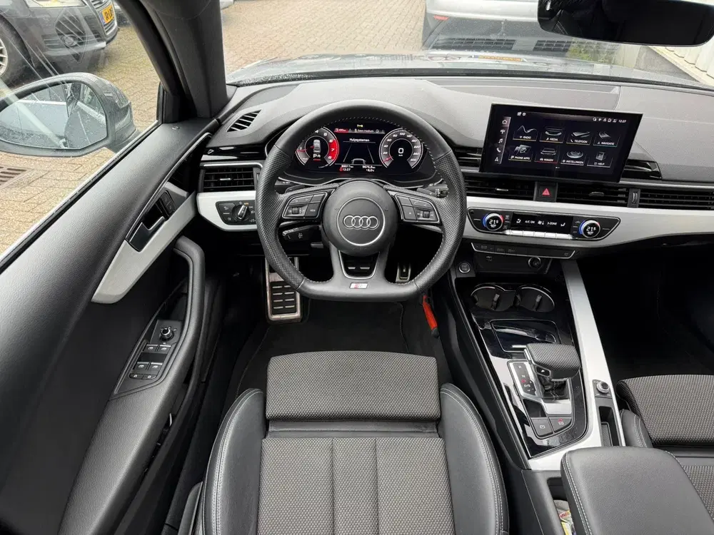 Audi A4 35 TFSI S edition AUTOMAAT uit 2020, foto 4