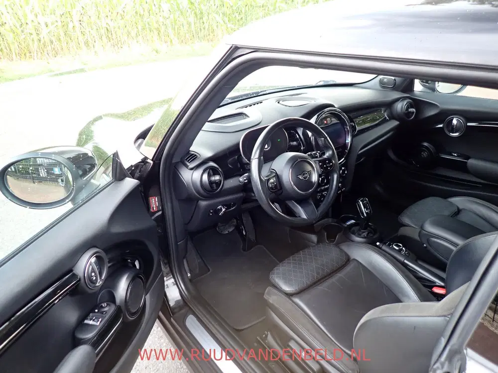 Mini Cooper 1.5 Cooper FACELIFT KEYLESS uit 2021, foto 11