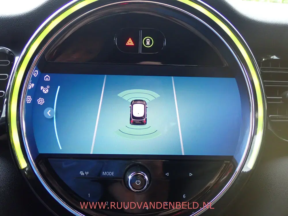 Mini Cooper 1.5 Cooper FACELIFT KEYLESS uit 2021, foto 20