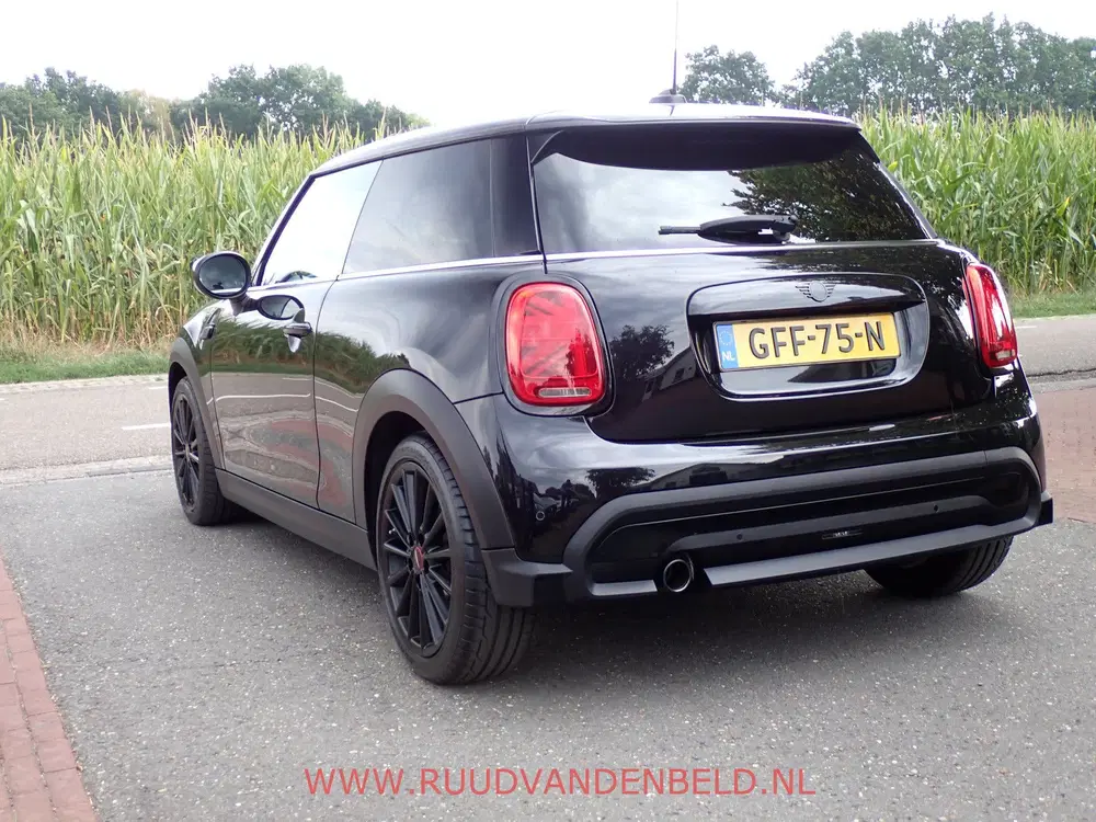 Mini Cooper 1.5 Cooper FACELIFT KEYLESS uit 2021, foto 5