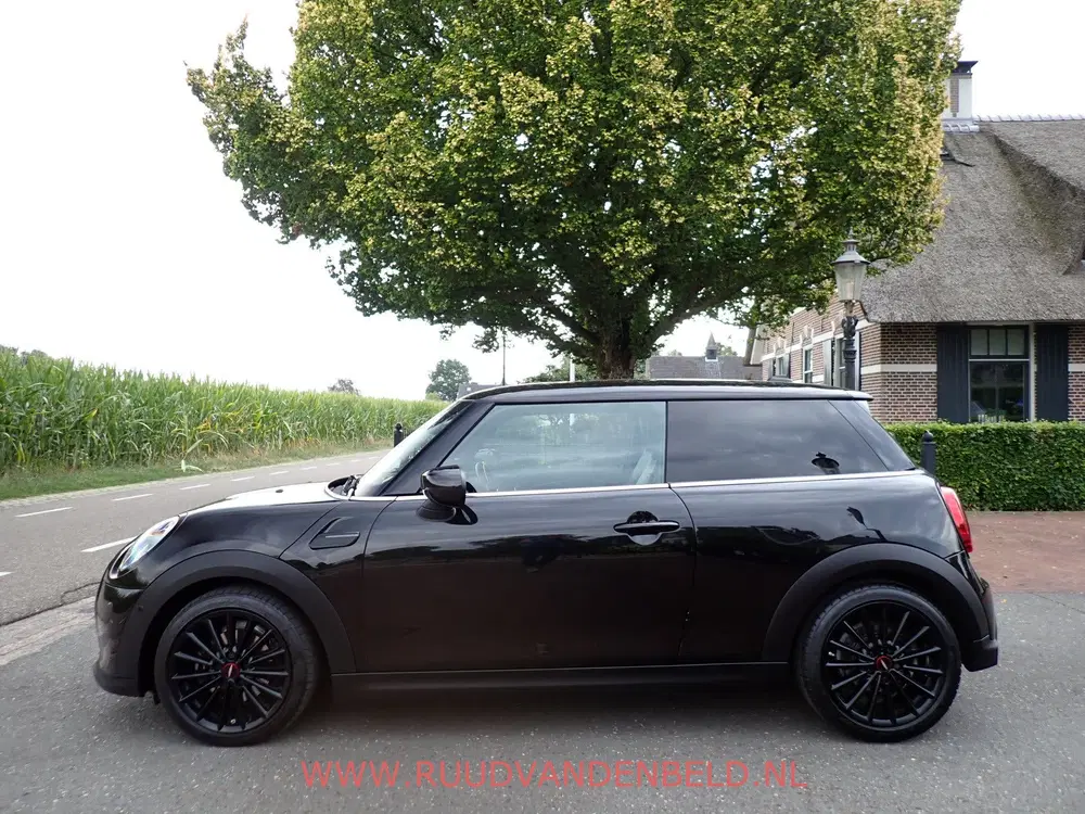 Mini Cooper 1.5 Cooper FACELIFT KEYLESS uit 2021, foto 6