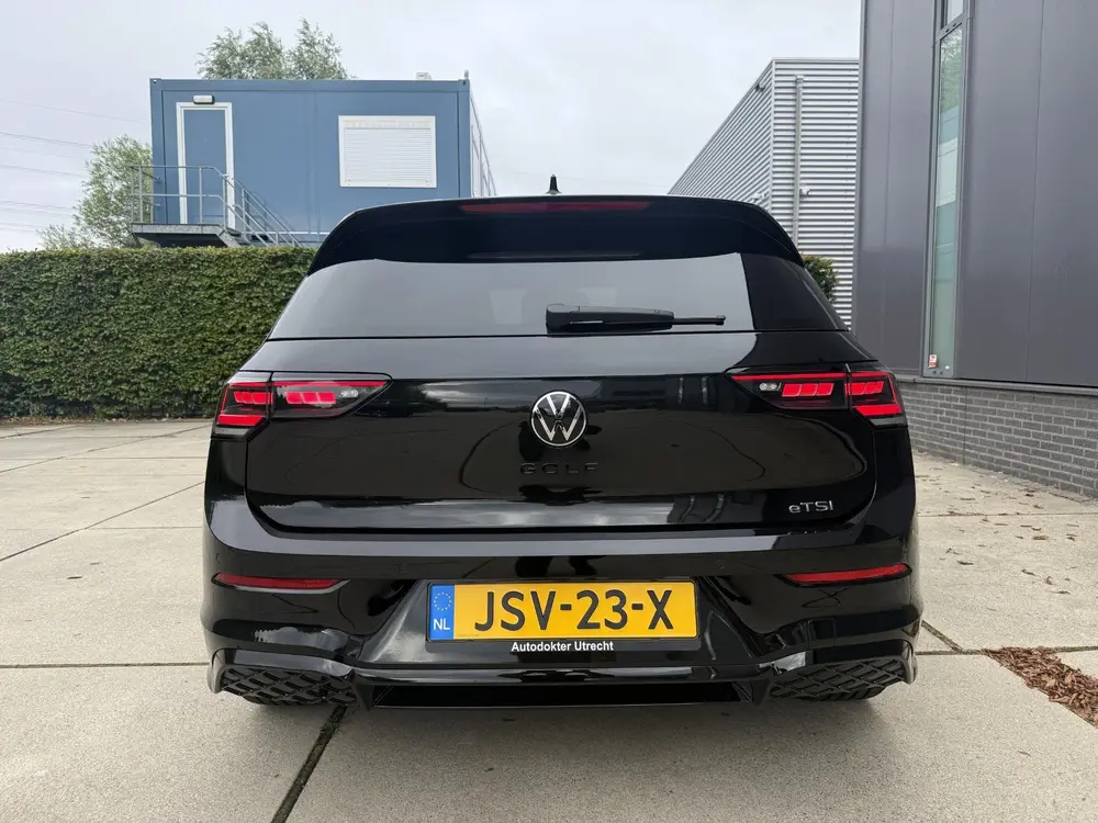 Volkswagen Golf 1.5 eTSI R-Line Edition | PANO | HUD | Harma uit 2024, foto 7