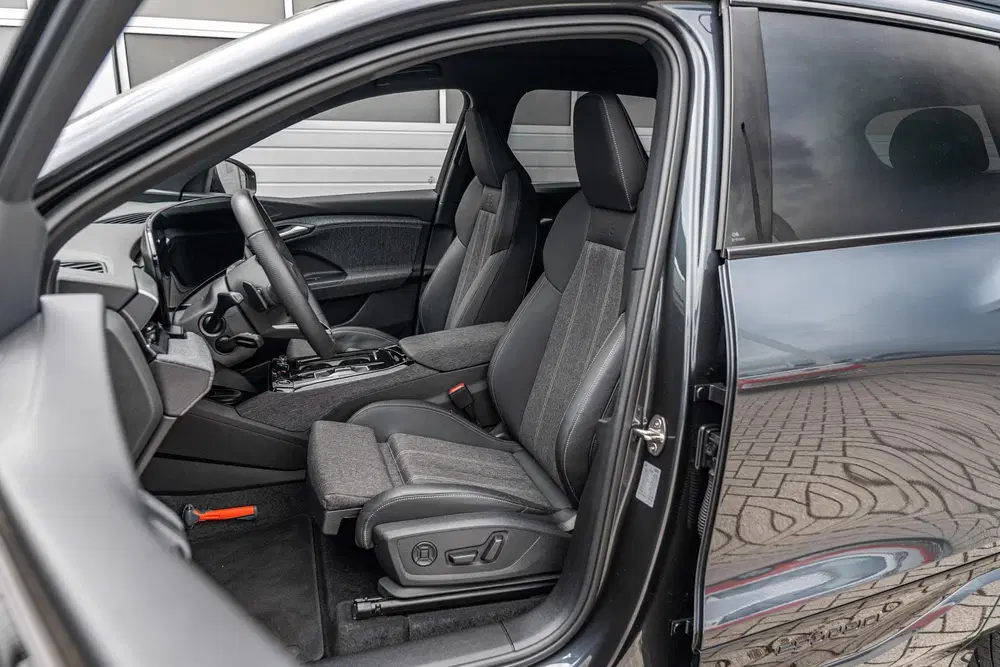 Audi Q6 e-tron 306pk Advanced edition Performance 100 kWh uit 2025, foto 4